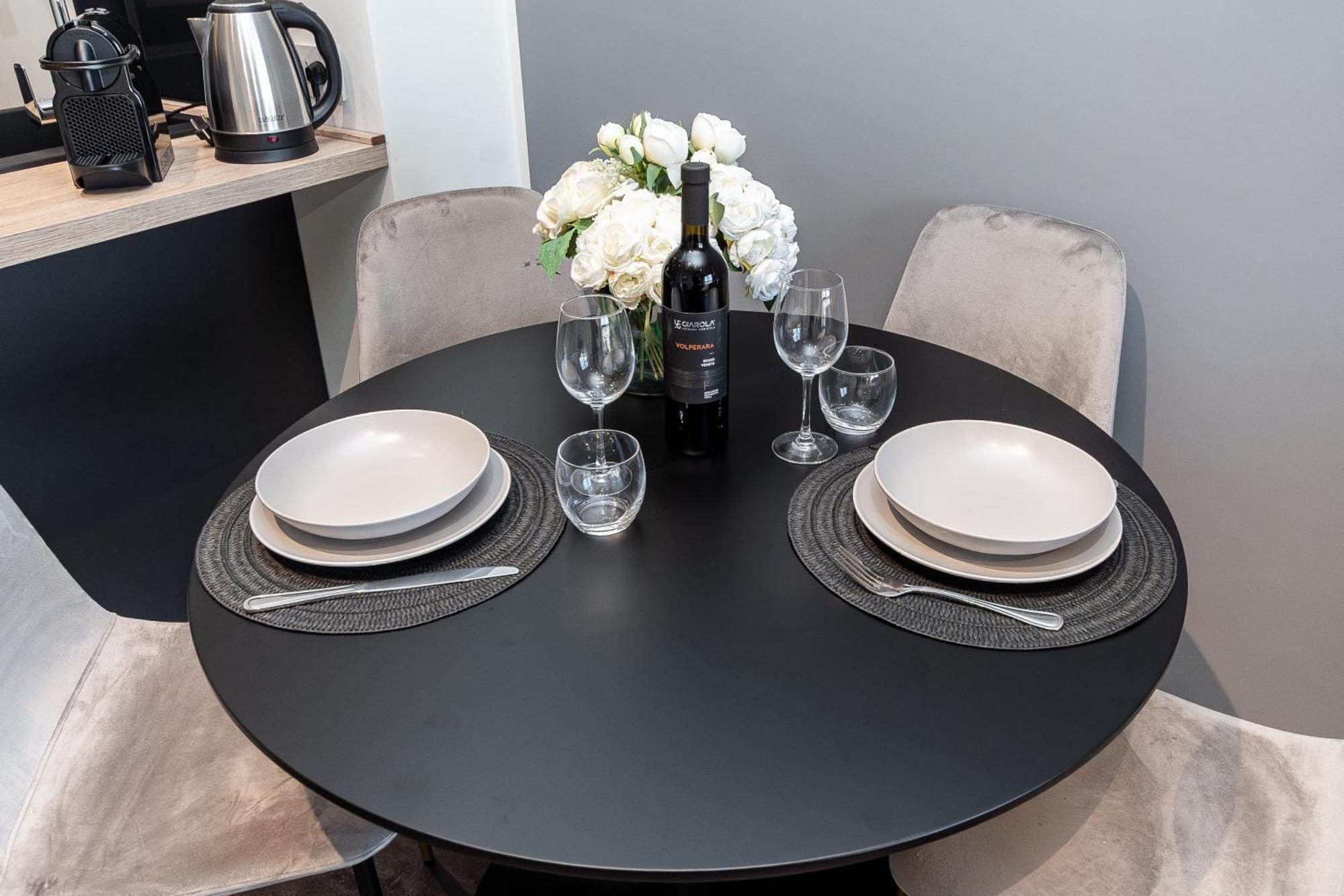 Free Parking In Luxury Suite With City View - Steps To Brignole Train Station Генуя Экстерьер фото
